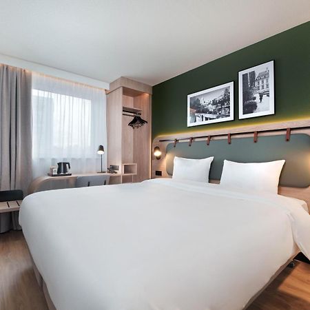 Campanile Argenteuil Hotel Bagian luar foto