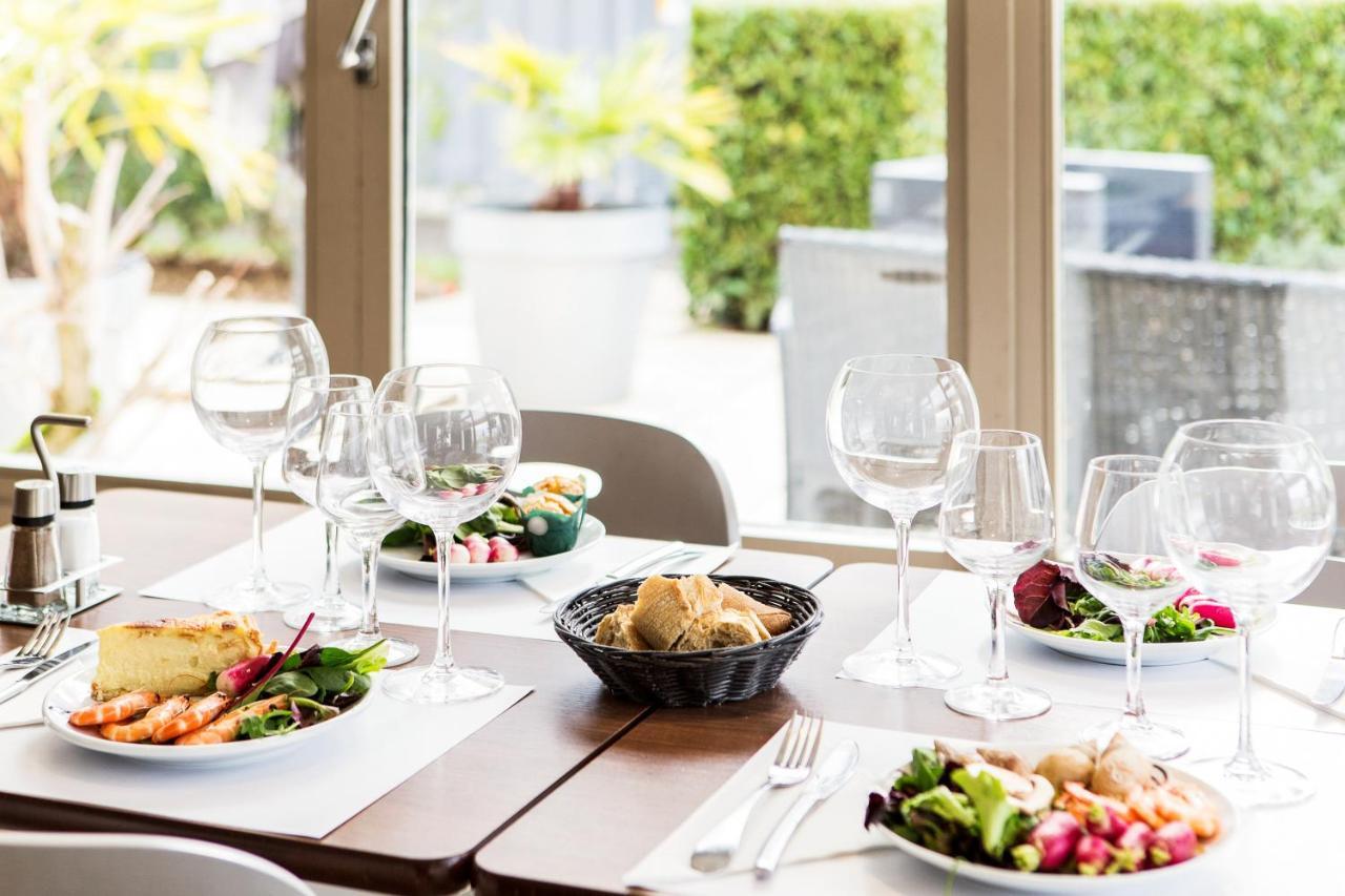 Campanile Argenteuil Hotel Bagian luar foto