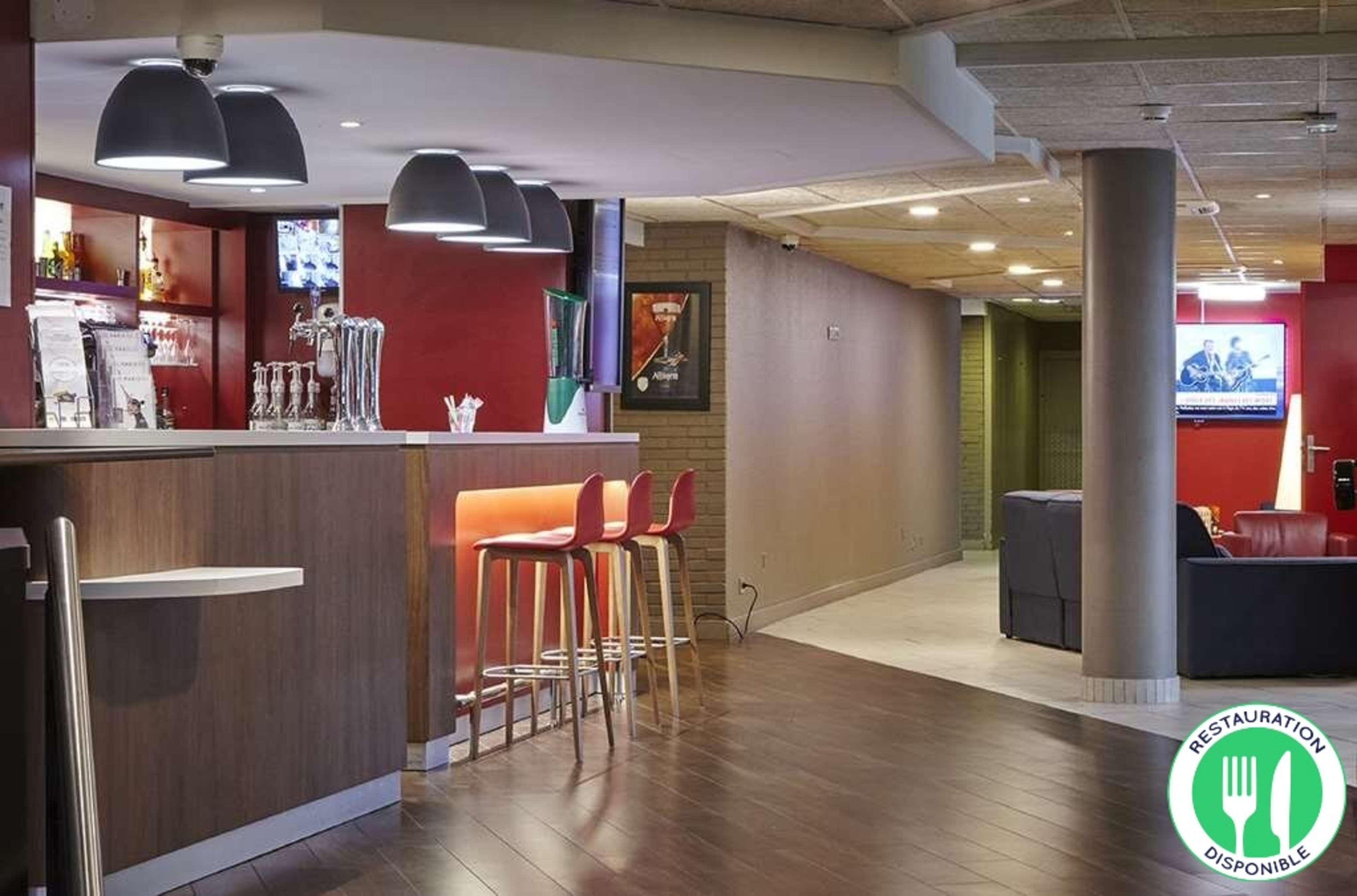 Campanile Argenteuil Hotel Bagian luar foto