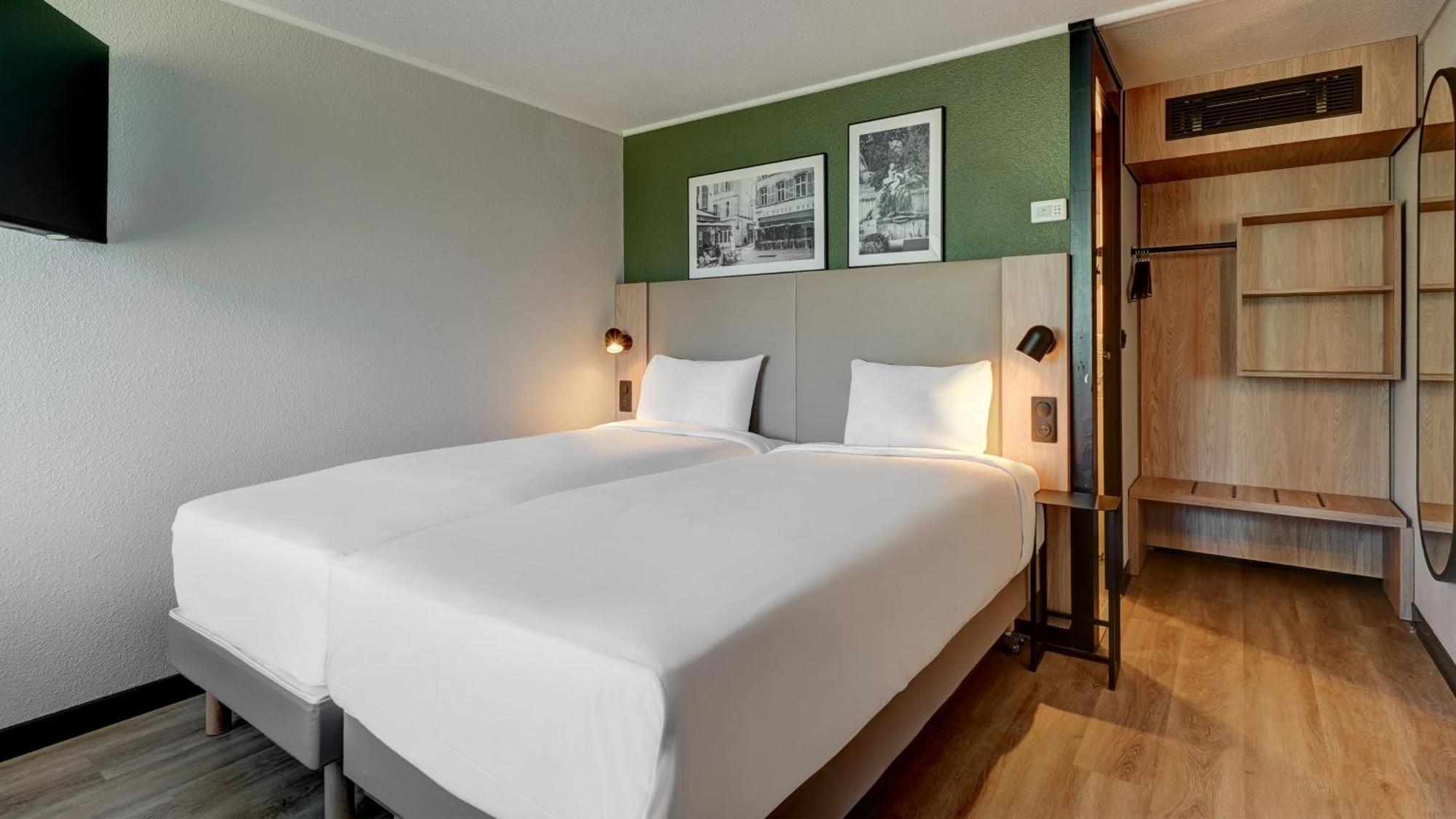 Campanile Argenteuil Hotel Bagian luar foto